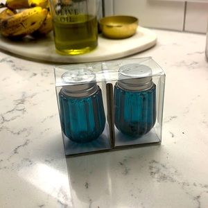 Hearth & Hand salt and pepper shakers